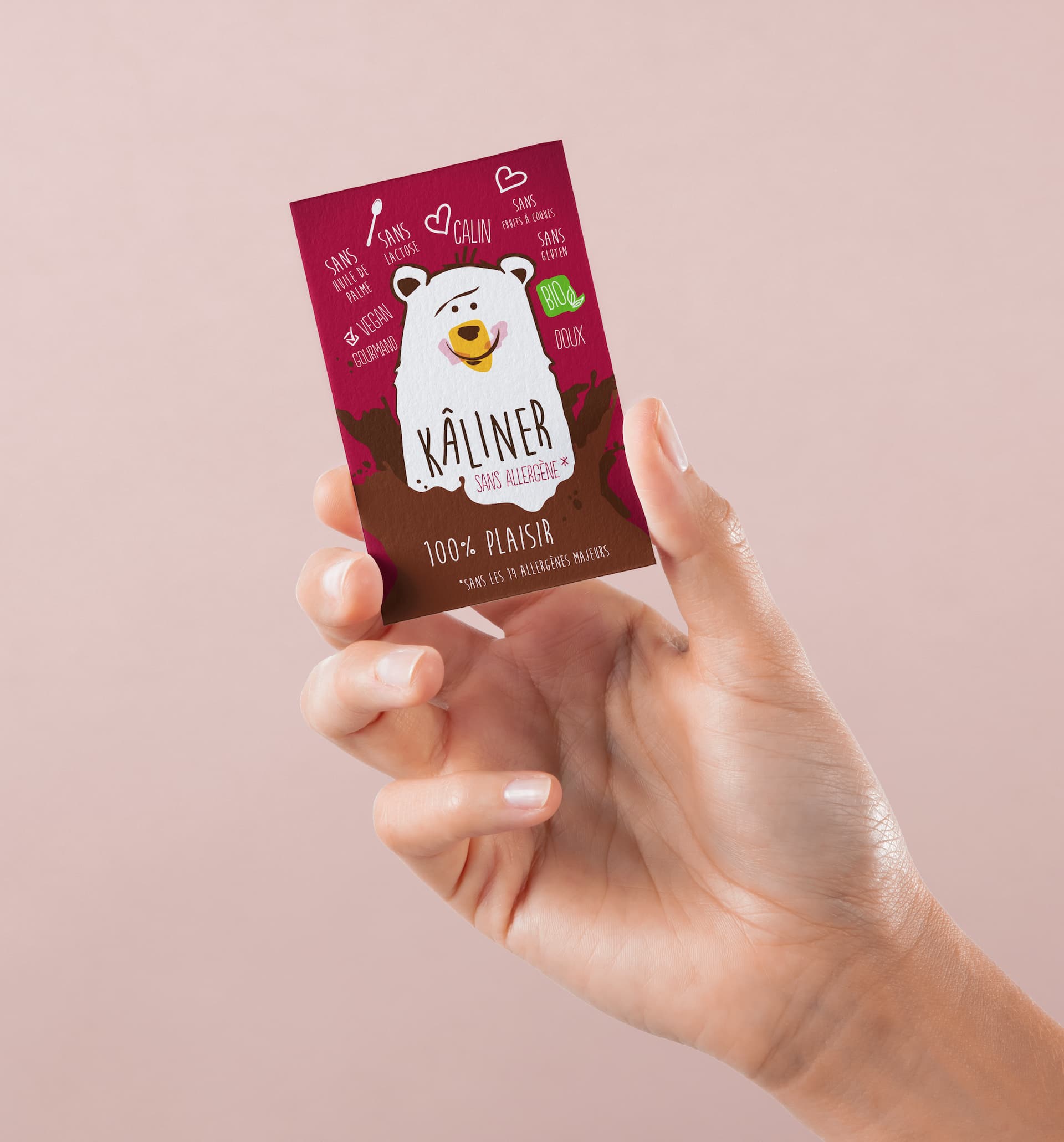Holding Hand Vertical Business Card Mockup carte